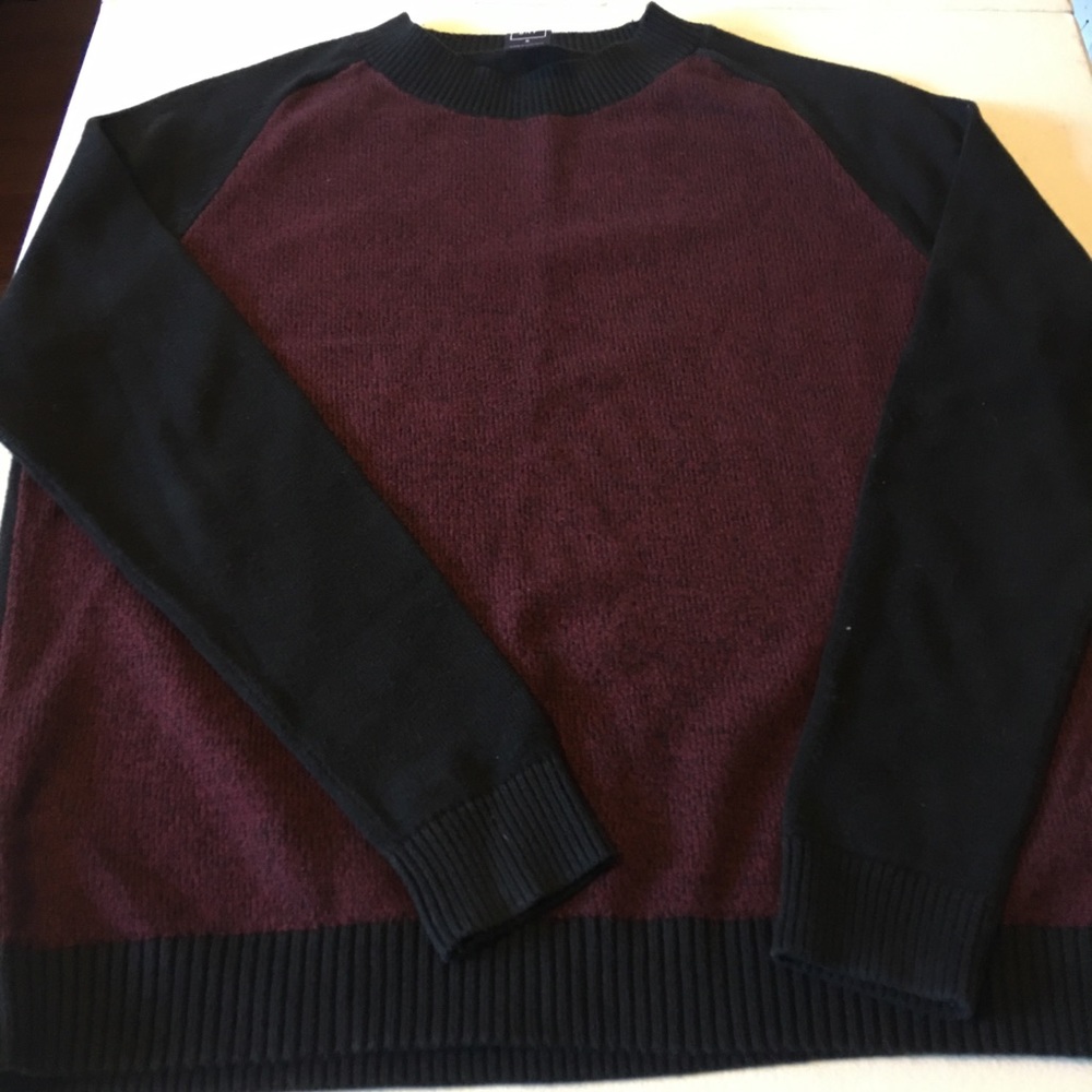 GAP. It’s a sweater size M